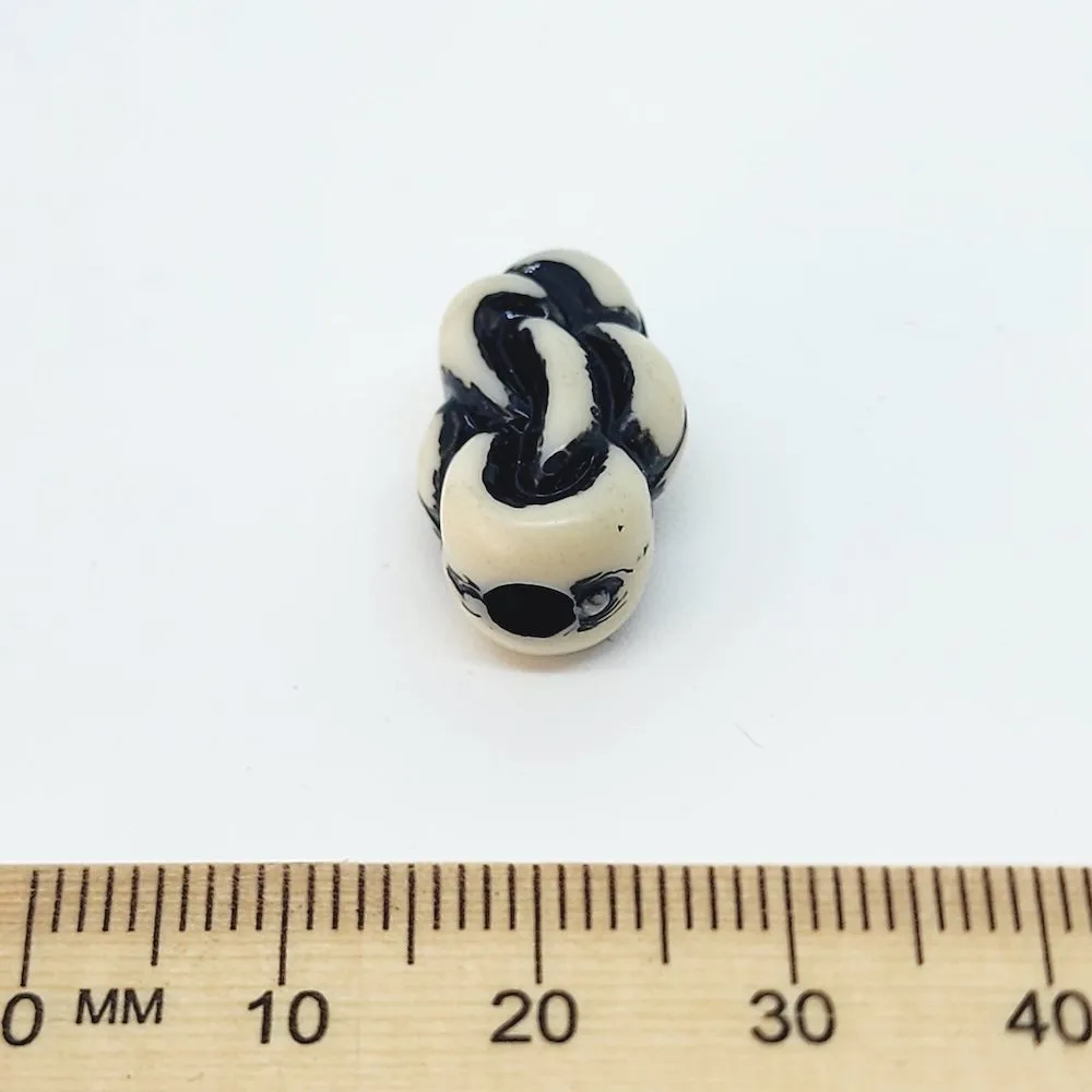 19x12mm Flat Knot (10) - White w. Black - South Western Style Vintage Beads