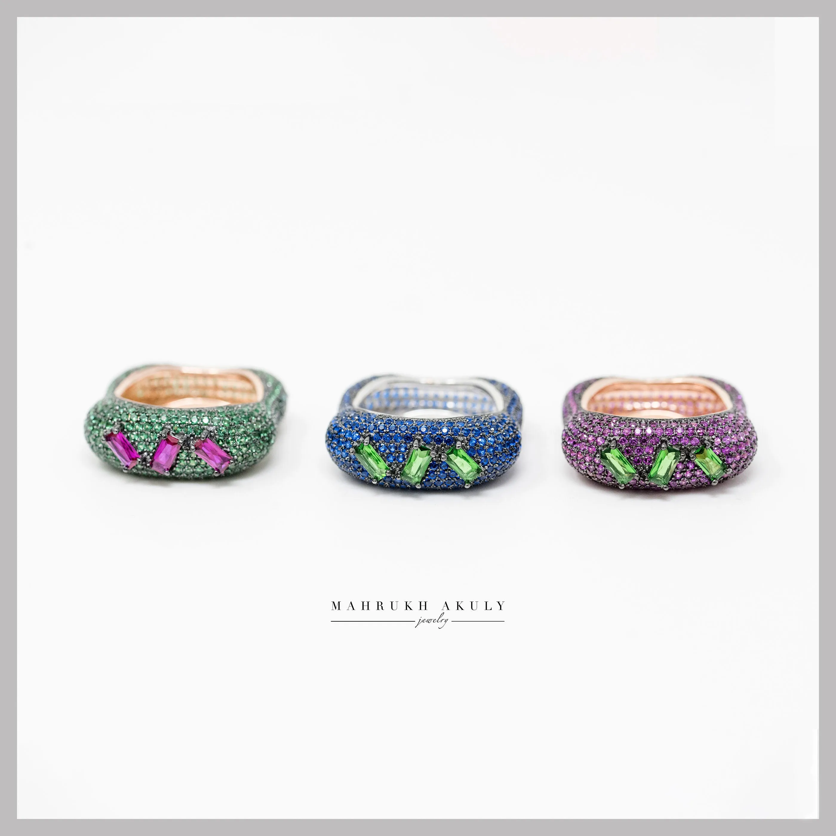 Geometric pave rings