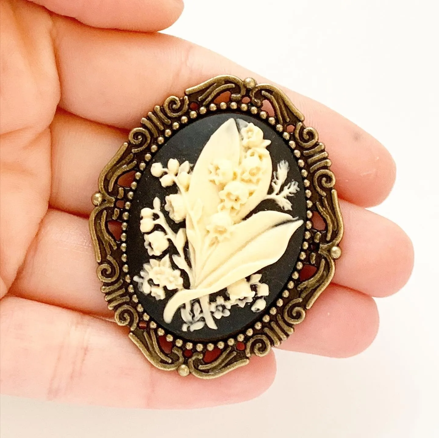 Lily of the Valley Cameo Brooch in Black and Bronze