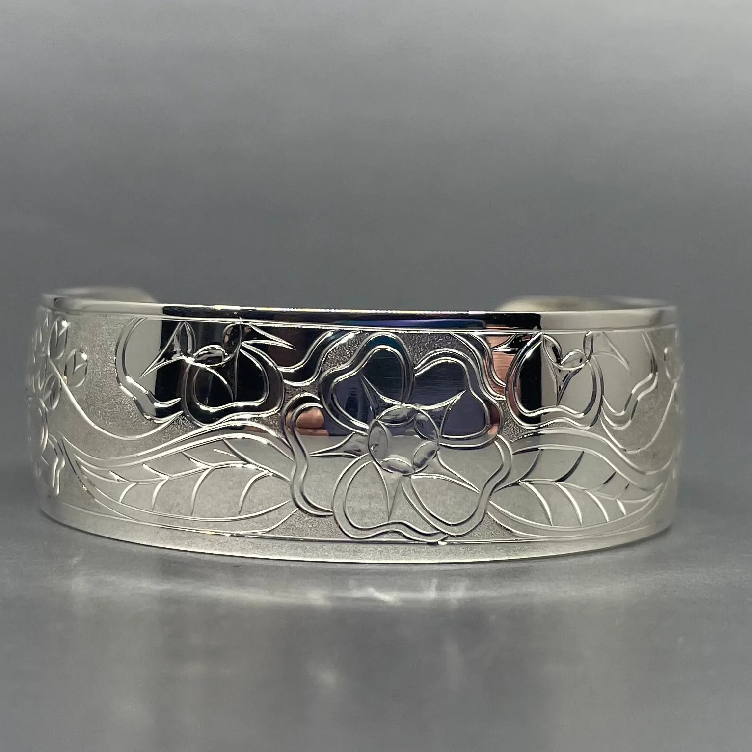 Tammy 3/4” Silver Bracelet