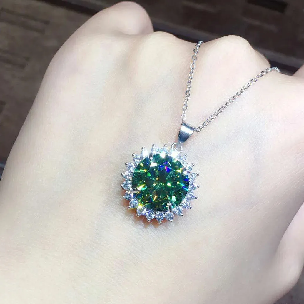 Vintage 2ct Green Moissanite Pendant 925 Silver Necklace