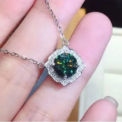 Vintage 2ct Green Moissanite Pendant 925 Silver Necklace