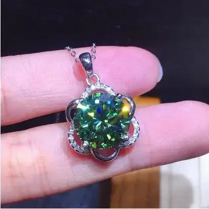 Vintage 2ct Green Moissanite Pendant 925 Silver Necklace